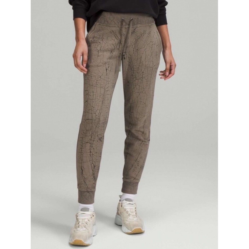 Lululemon Warm Down Jogger 7/8 Length Thread Dye Rover Black W5DMXS Size 4